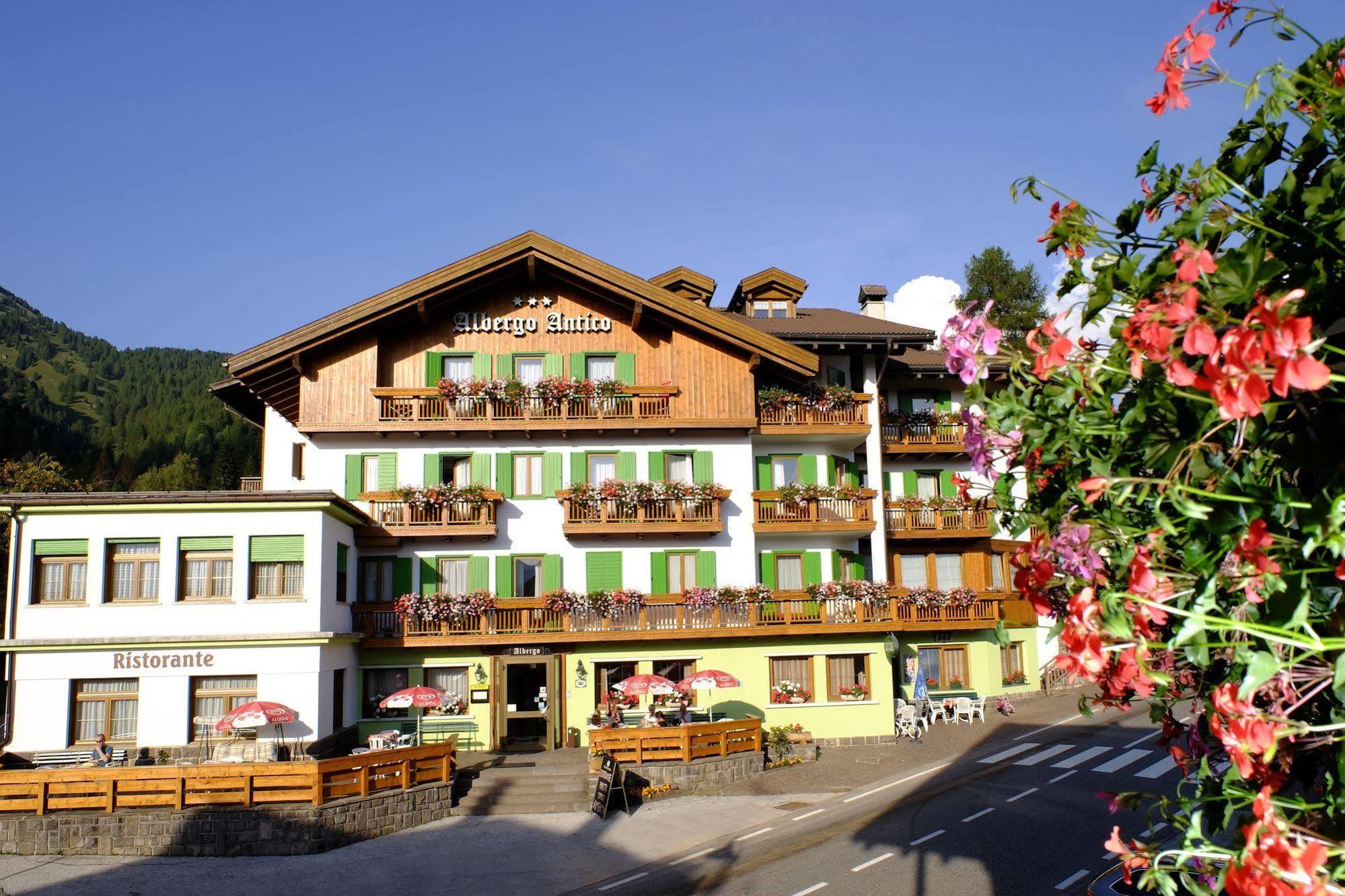 Albergo Antico Predazzo Luaran gambar